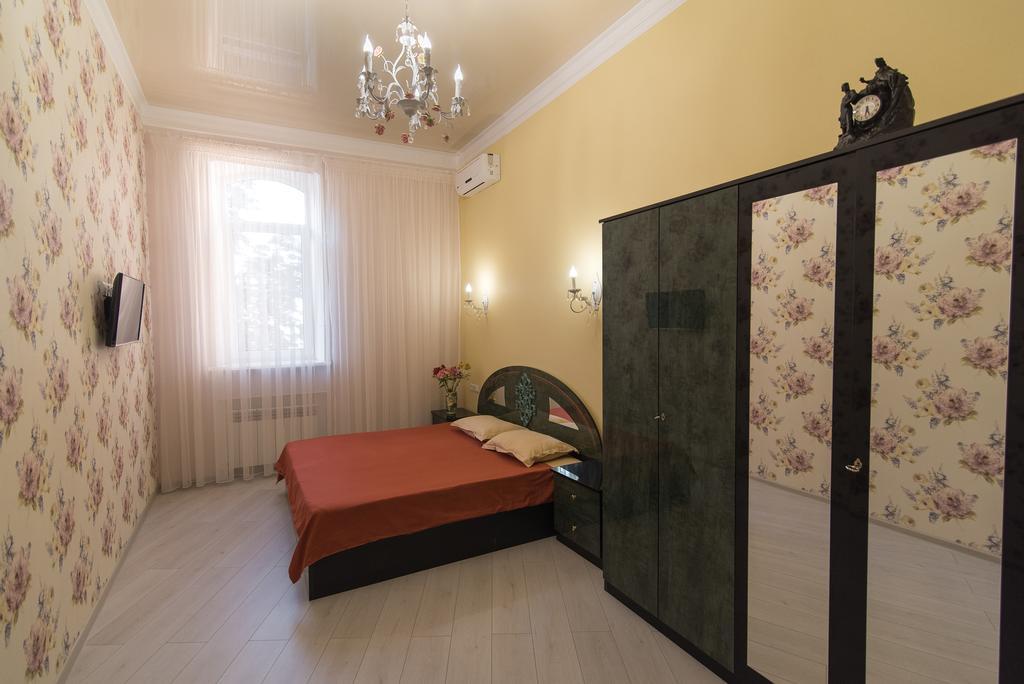 Vip Apartment In The Very Center Of Odessa With Sea View Exterior photo